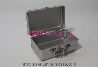 Srebrna aluminiowa obudowa Całkowicie pusta walizka do przenoszenia sprzętu i narzędzi